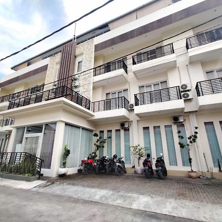 Ultimate Residence Bali Denpasar Exterior foto