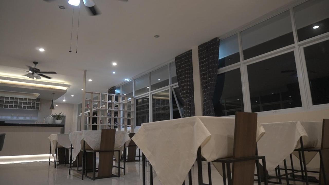 Ultimate Residence Bali Denpasar Exterior foto